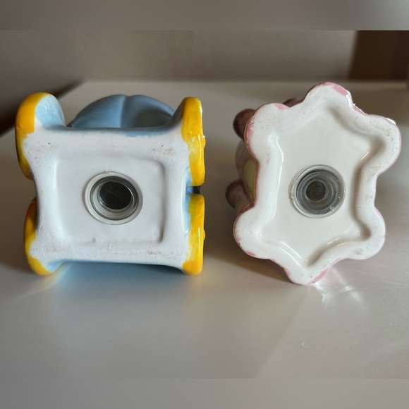 Disney Cinderella Carriage & Castle Salt and Pepper Shaker Set - Picture 5 of 16